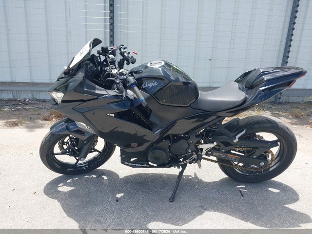 Kawasaki EX400 2018 JKAEXKG10JDA04598 Image 13