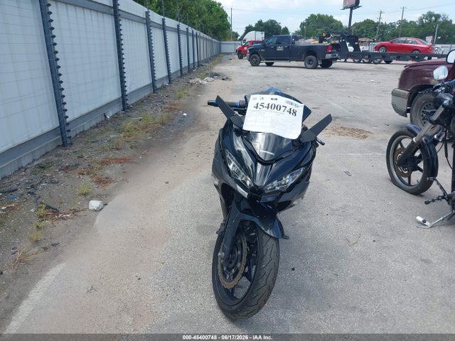 Kawasaki EX400 2018 JKAEXKG10JDA04598 Image 5
