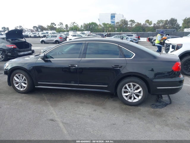 Volkswagen Passat 1.8t S 2016 1VWAT7A31GC026111 Image 14