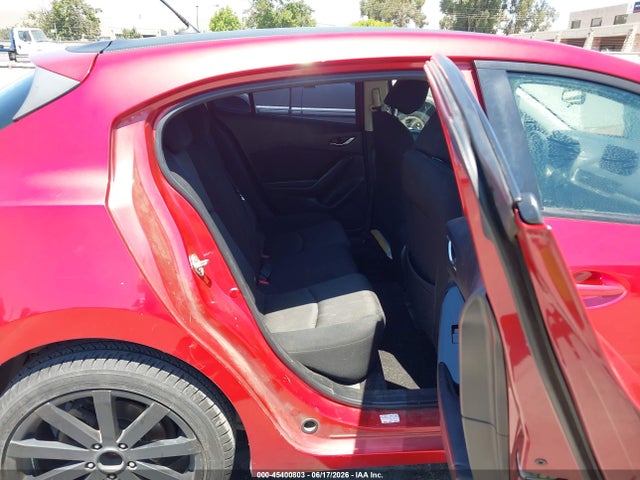 3MZBN1K70HM114032 Mazda Mazda3 Sport