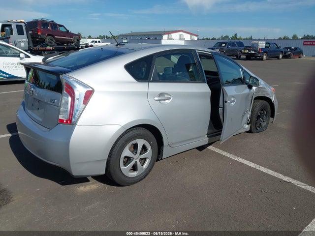 Toyota Prius Four 2015 JTDKN3DU7F0459964 Image 4