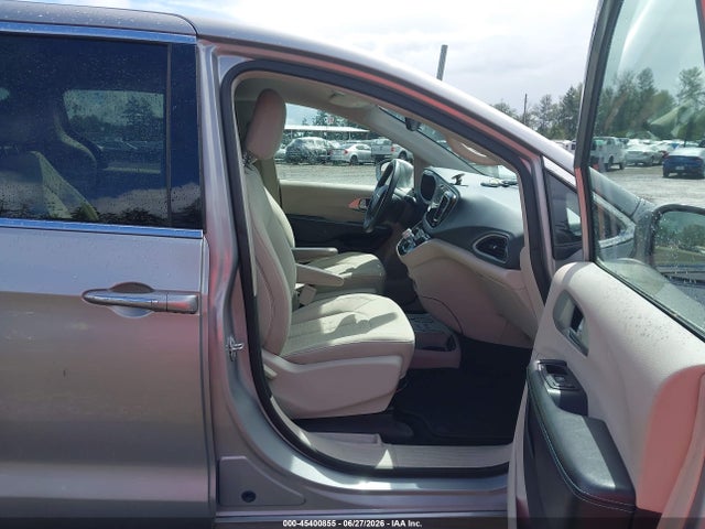 Chrysler Pacifica Hybrid Touring Plus 2018 2C4RC1H7XJR289725 Image 5