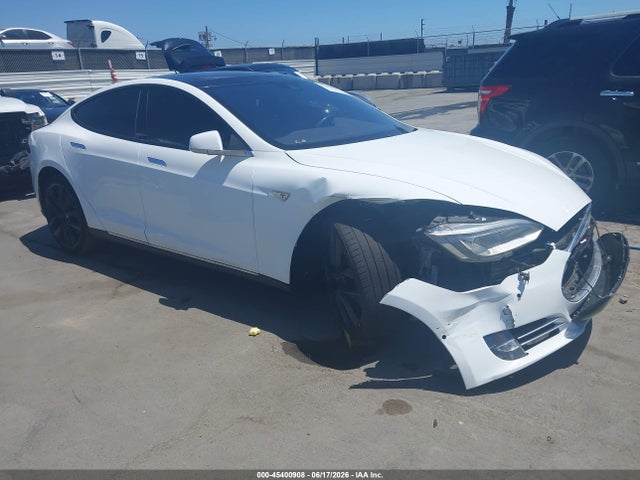 Продаж на аукціоні авто 2015 Tesla Model S 60/70/85, vin: 5YJSA1E14FF107270, номер лоту: 45400908