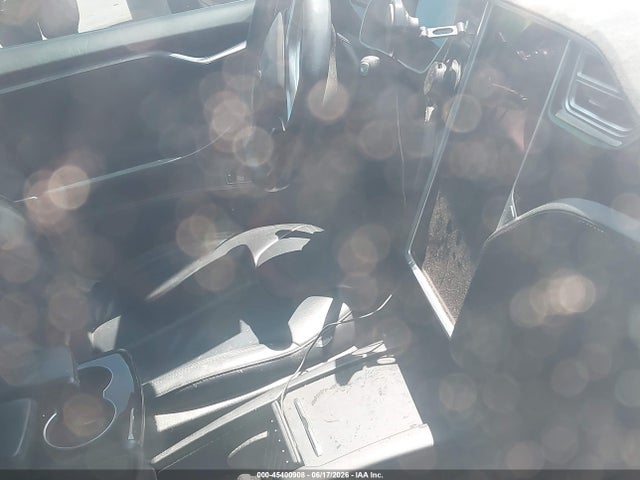 Продаж на аукціоні авто 2015 Tesla Model S 60/70/85, vin: 5YJSA1E14FF107270, номер лоту: 45400908