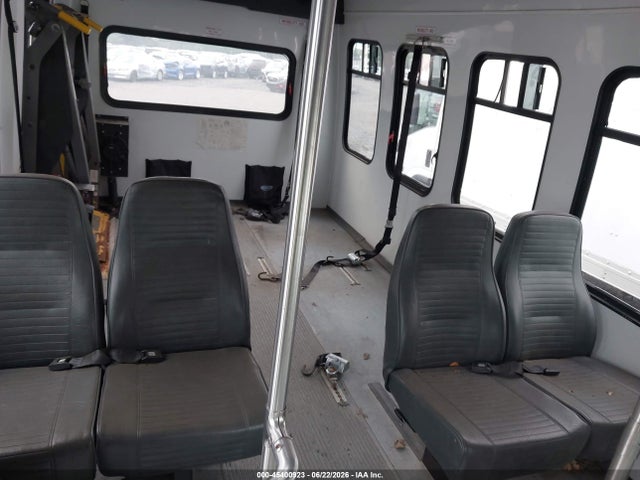 45400923 :رقم المزاد ، 1GBJG31K981169946 vin ، 2008 Chevrolet Express Cutaway Work Van مزاد بيع