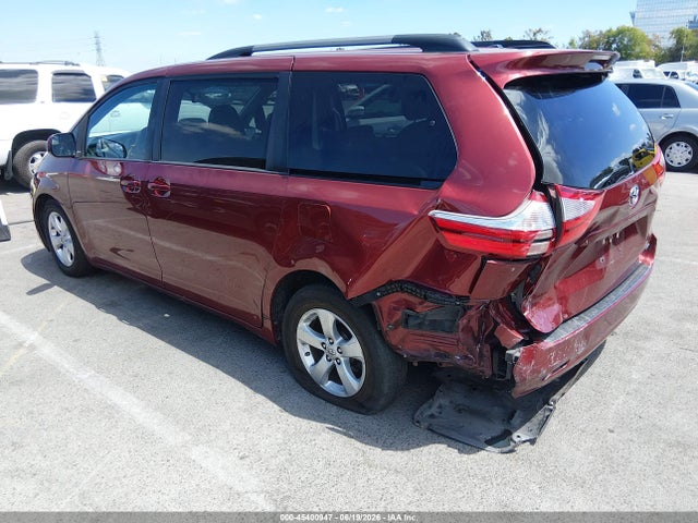 Toyota Sienna Le 8 Passenger 2017 5TDKZ3DC9HS880533 Image 3