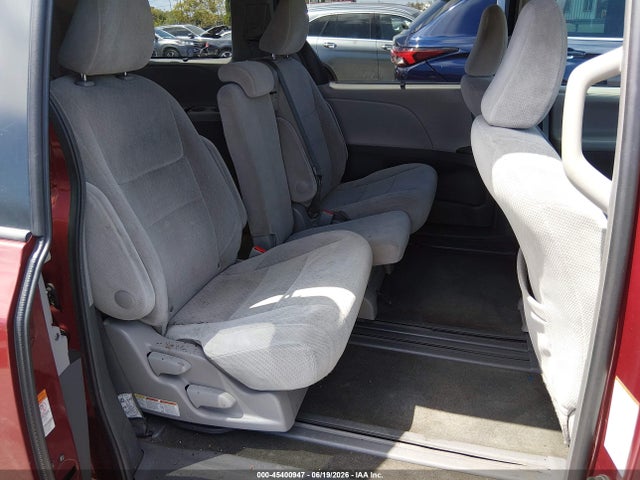 Toyota Sienna Le 8 Passenger 2017 5TDKZ3DC9HS880533 Image 8