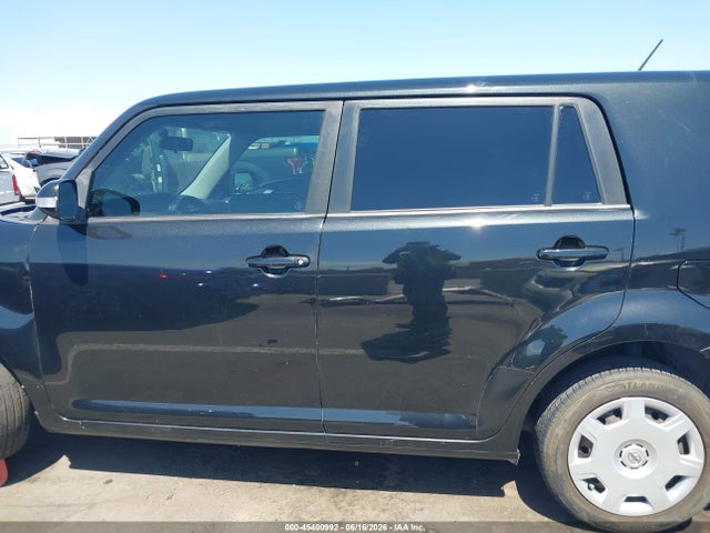 Scion XB 2014 JTLZE4FE7EJ053612 Image 15