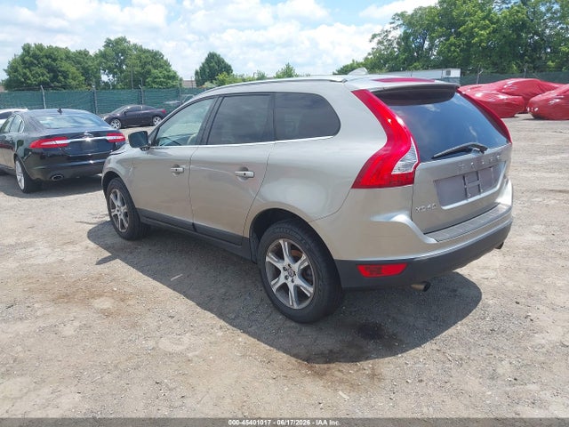 2013 Volvo Xc60 3.2/3.2 Platinum/3.2 Premier/3.2 Premier Plus მანქანა იყიდება აუქციონზე, vin: YV4952DZ3D2441397, აუქციონის ნომერი: 45401017