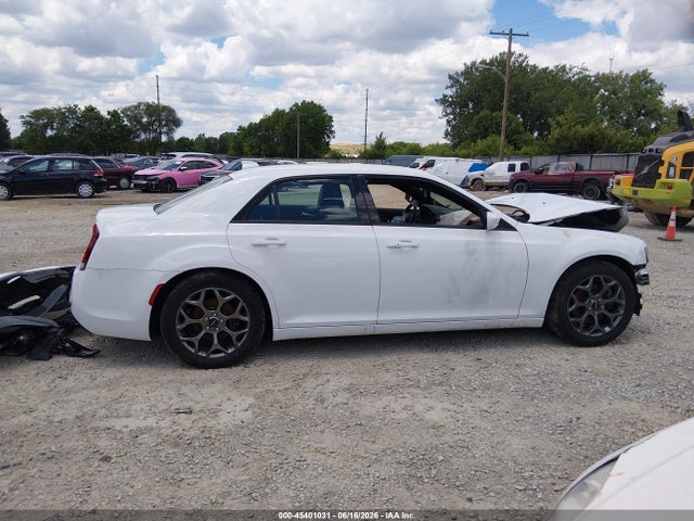 2016 Chrysler 300 300s მანქანა იყიდება აუქციონზე, vin: 2C3CCAGG2GH253229, აუქციონის ნომერი: 45401031
