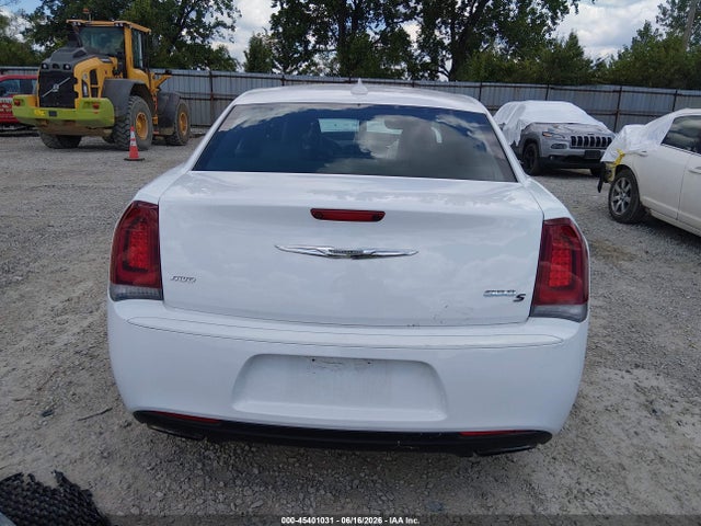 2016 Chrysler 300 300s მანქანა იყიდება აუქციონზე, vin: 2C3CCAGG2GH253229, აუქციონის ნომერი: 45401031
