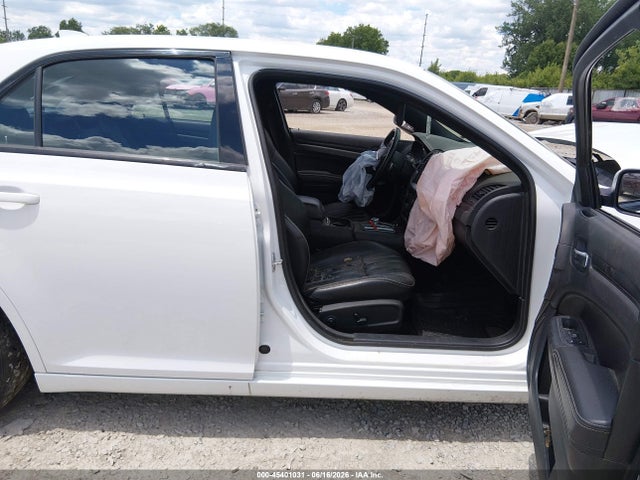 2016 Chrysler 300 300s მანქანა იყიდება აუქციონზე, vin: 2C3CCAGG2GH253229, აუქციონის ნომერი: 45401031