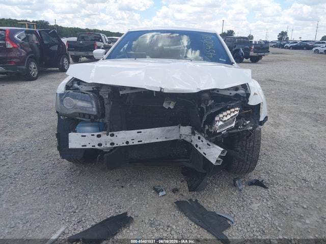 2016 Chrysler 300 300s მანქანა იყიდება აუქციონზე, vin: 2C3CCAGG2GH253229, აუქციონის ნომერი: 45401031