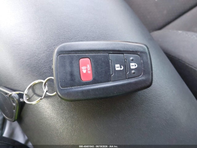 JTNKHMBX1K1056928 Toyota C-HR XLE