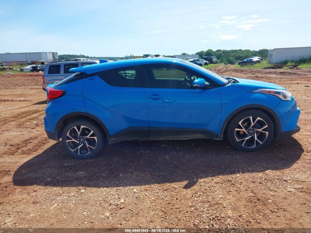 JTNKHMBX1K1056928 Toyota C-HR XLE