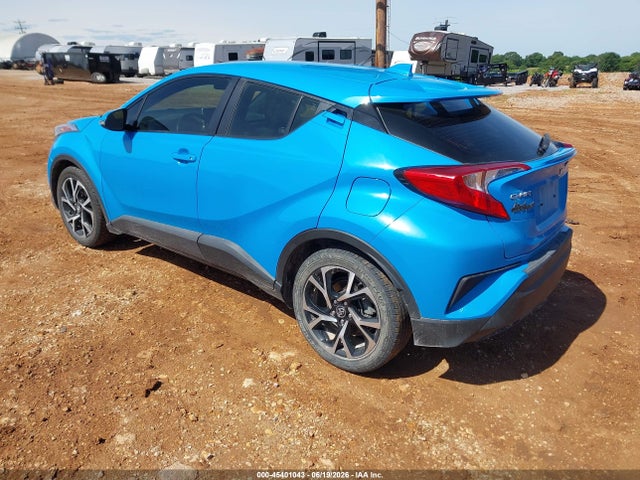 JTNKHMBX1K1056928 Toyota C-HR XLE