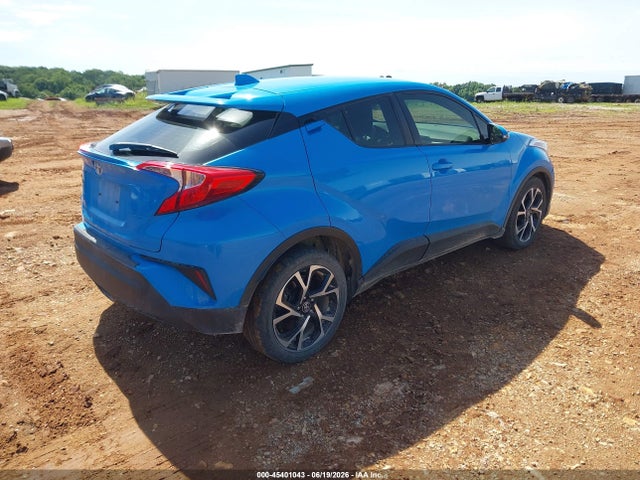 JTNKHMBX1K1056928 Toyota C-HR XLE