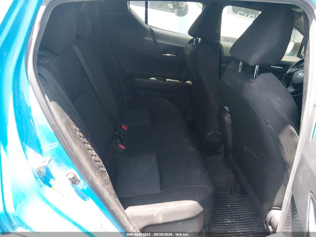 JTNKHMBX1K1056928 Toyota C-HR XLE