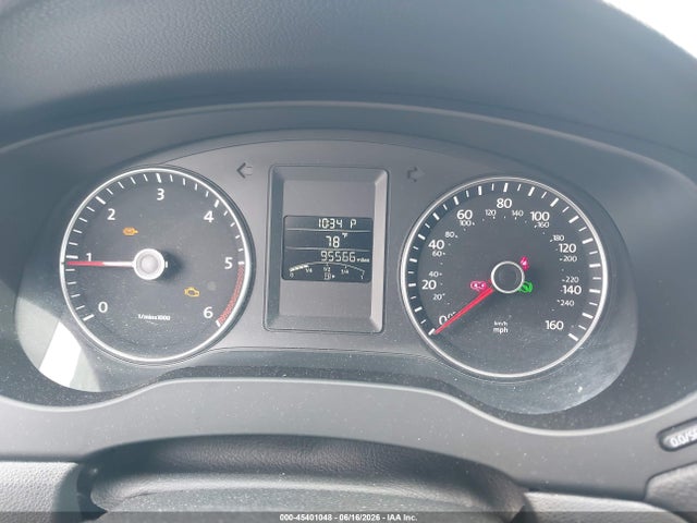 2014 Volkswagen Jetta 2.0l Tdi მანქანა იყიდება აუქციონზე, vin: 3VWLL7AJ1EM372646, აუქციონის ნომერი: 45401048