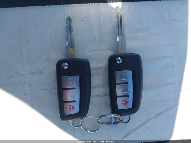 JN1BJ1CR3HW128086 Nissan Rogue Sport S