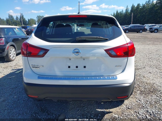 JN1BJ1CR3HW128086 Nissan Rogue Sport S