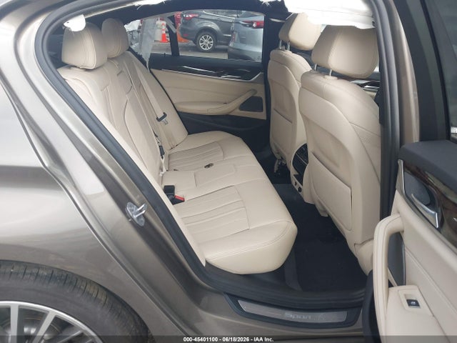45401100 :رقم المزاد ، WBAJE5C36HG914102 vin ، 2017 Bmw 540i مزاد بيع