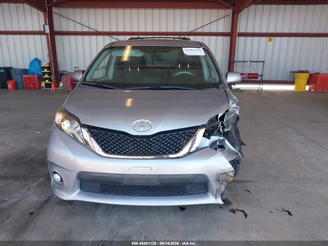5TDXK3DC6ES472481 Toyota Sienna Se 8 Passenger
