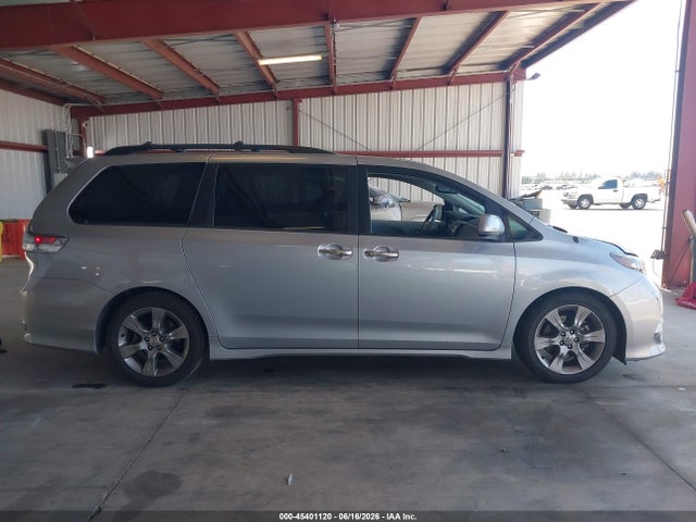 5TDXK3DC6ES472481 Toyota Sienna Se 8 Passenger