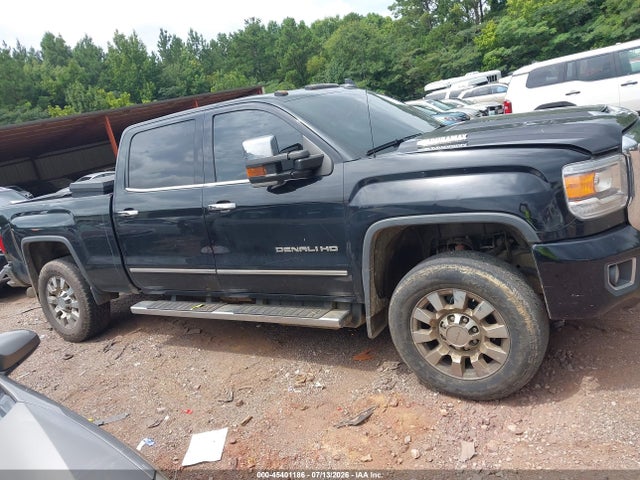 2017 Gmc Sierra 2500hd Denali მანქანა იყიდება აუქციონზე, vin: 1GT12UEY7HF189128, აუქციონის ნომერი: 45401186
