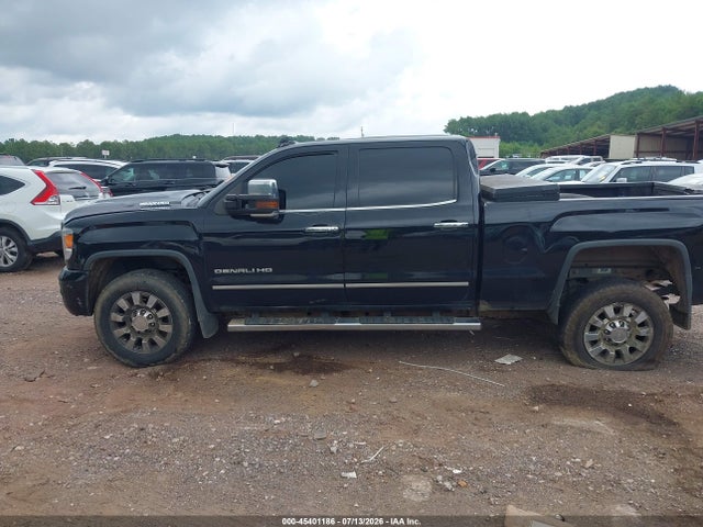 2017 Gmc Sierra 2500hd Denali მანქანა იყიდება აუქციონზე, vin: 1GT12UEY7HF189128, აუქციონის ნომერი: 45401186