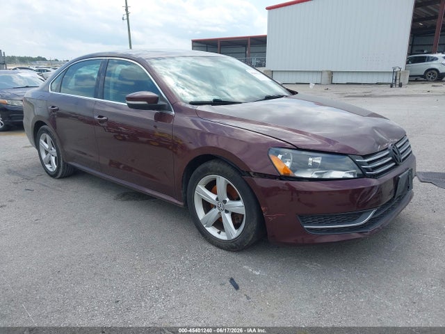 2013 Volkswagen Passat 2.5l Se მანქანა იყიდება აუქციონზე, vin: 1VWBP7A38DC095009, აუქციონის ნომერი: 45401240