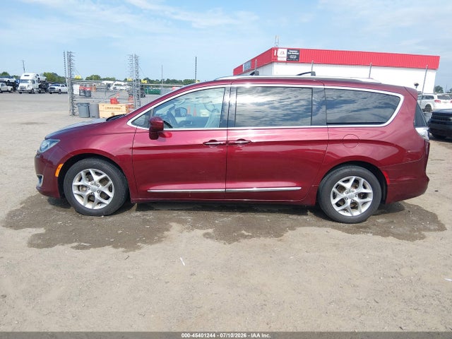 2019 Chrysler Pacifica Touring L მანქანა იყიდება აუქციონზე, vin: 2C4RC1BG0KR733575, აუქციონის ნომერი: 45401244