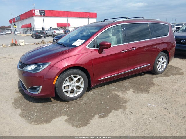 2019 Chrysler Pacifica Touring L მანქანა იყიდება აუქციონზე, vin: 2C4RC1BG0KR733575, აუქციონის ნომერი: 45401244