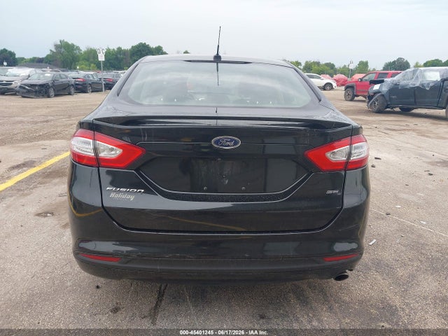 3FA6P0H75FR135514 Ford FUSION SE
