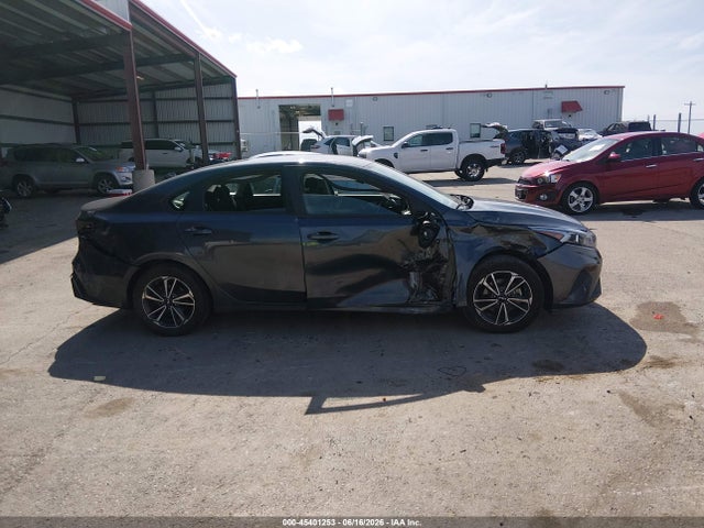 2023 Kia Forte Lxs მანქანა იყიდება აუქციონზე, vin: 3KPF24AD9PE586776, აუქციონის ნომერი: 45401253