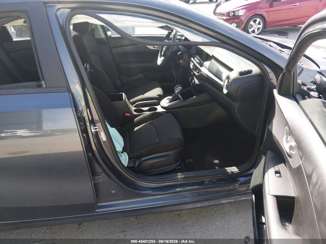2023 Kia Forte Lxs მანქანა იყიდება აუქციონზე, vin: 3KPF24AD9PE586776, აუქციონის ნომერი: 45401253