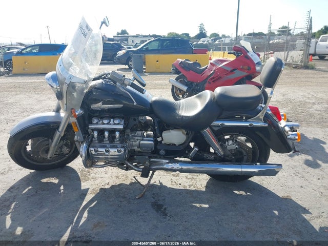 Продажа на аукционе авто 2001 Honda Gl1500 Cd, vin: 1HFSC34771A400115, номер лота: 45401268