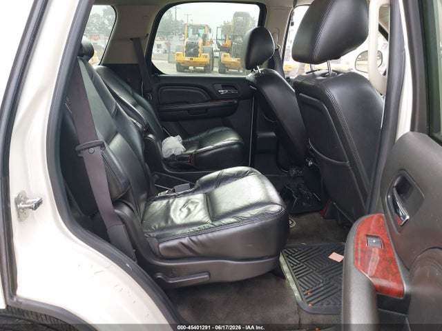 Продажа на аукционе авто 2011 Cadillac Escalade Premium, vin: 1GYS4CEF2BR388322, номер лота: 45401291