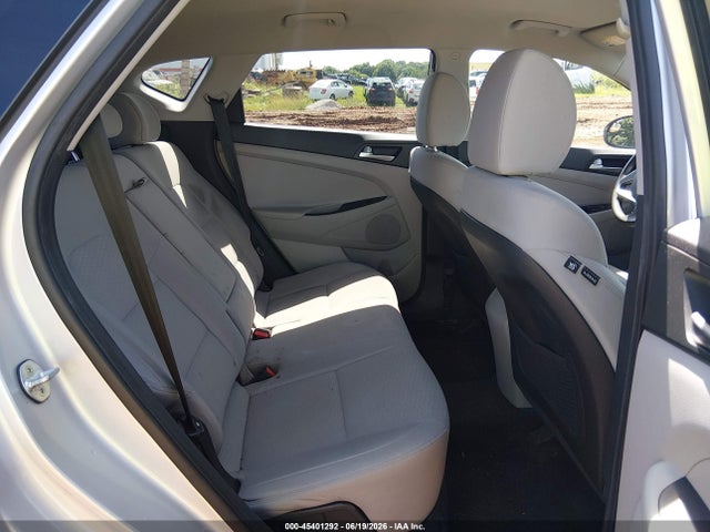 Hyundai TUCSON SE 2019 KM8J2CA42KU851323 Image 8