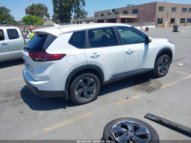 JN8BT3BA7RW362378 Nissan Rogue Sv Fwd