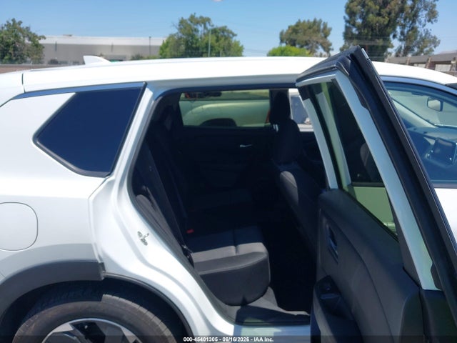 JN8BT3BA7RW362378 Nissan Rogue Sv Fwd