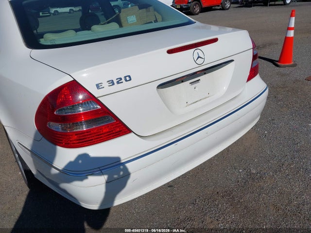 2004 Mercedes-benz E 320 მანქანა იყიდება აუქციონზე, vin: WDBUF65J94A501648, აუქციონის ნომერი: 45401319