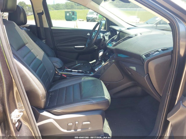 45401368 :رقم المزاد ، 1FMCU9J96FUC00946 vin ، 2015 Ford Escape Titanium مزاد بيع