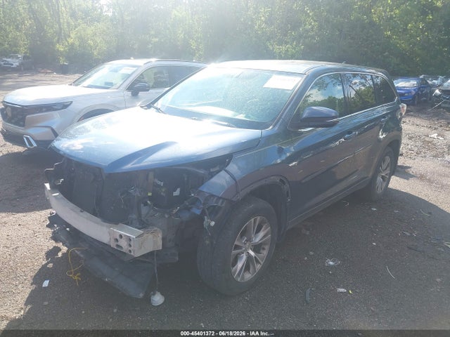 2015 Toyota Highlander Le Plus V6 მანქანა იყიდება აუქციონზე, vin: 5TDBKRFH5FS078672, აუქციონის ნომერი: 45401372