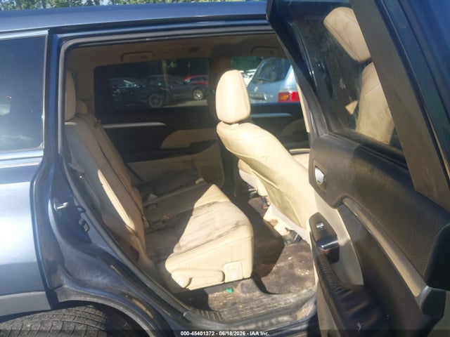 2015 Toyota Highlander Le Plus V6 მანქანა იყიდება აუქციონზე, vin: 5TDBKRFH5FS078672, აუქციონის ნომერი: 45401372