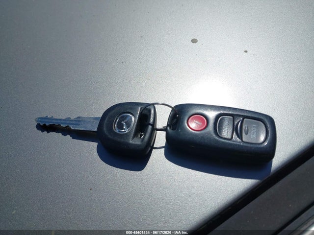 Продажа на аукционе авто 2005 Mazda Mazda3 S, vin: JM1BK343851228628, номер лота: 45401434