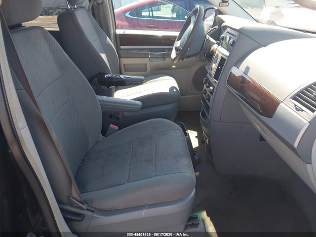 Продаж на аукціоні авто 2010 Chrysler Town & Country Touring, vin: 2A4RR5D18AR366268, номер лоту: 45401439