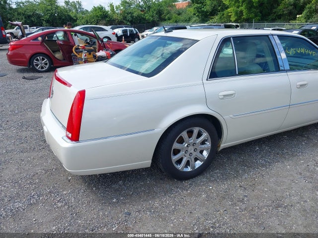 Продажа на аукционе авто 2008 Cadillac Dts 1sb, vin: 1G6KD57YX8U152803, номер лота: 45401445