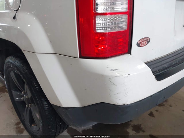 45401529 :رقم المزاد ، 1C4NJPBAXED757831 vin ، 2014 Jeep Patriot Altitude مزاد بيع