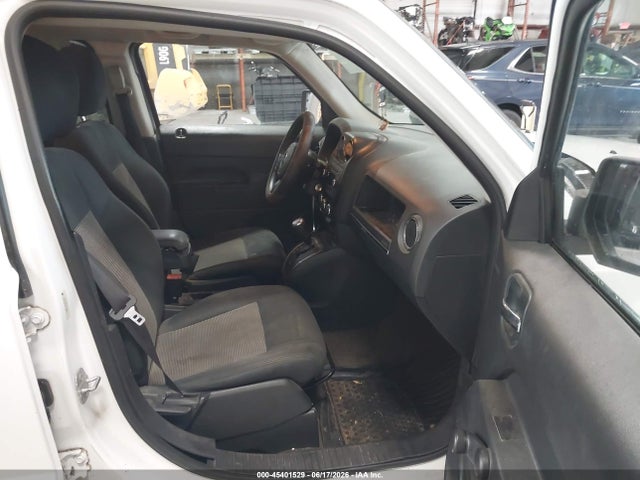 45401529 :رقم المزاد ، 1C4NJPBAXED757831 vin ، 2014 Jeep Patriot Altitude مزاد بيع